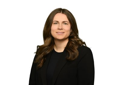Photo of Lauren Campbell