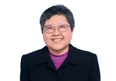 Photo of Louise Lee